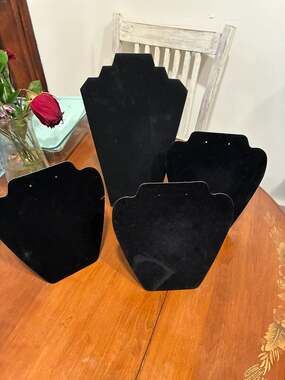 Darice Black Velvet Necklace Easel Display Stands, Set of 4